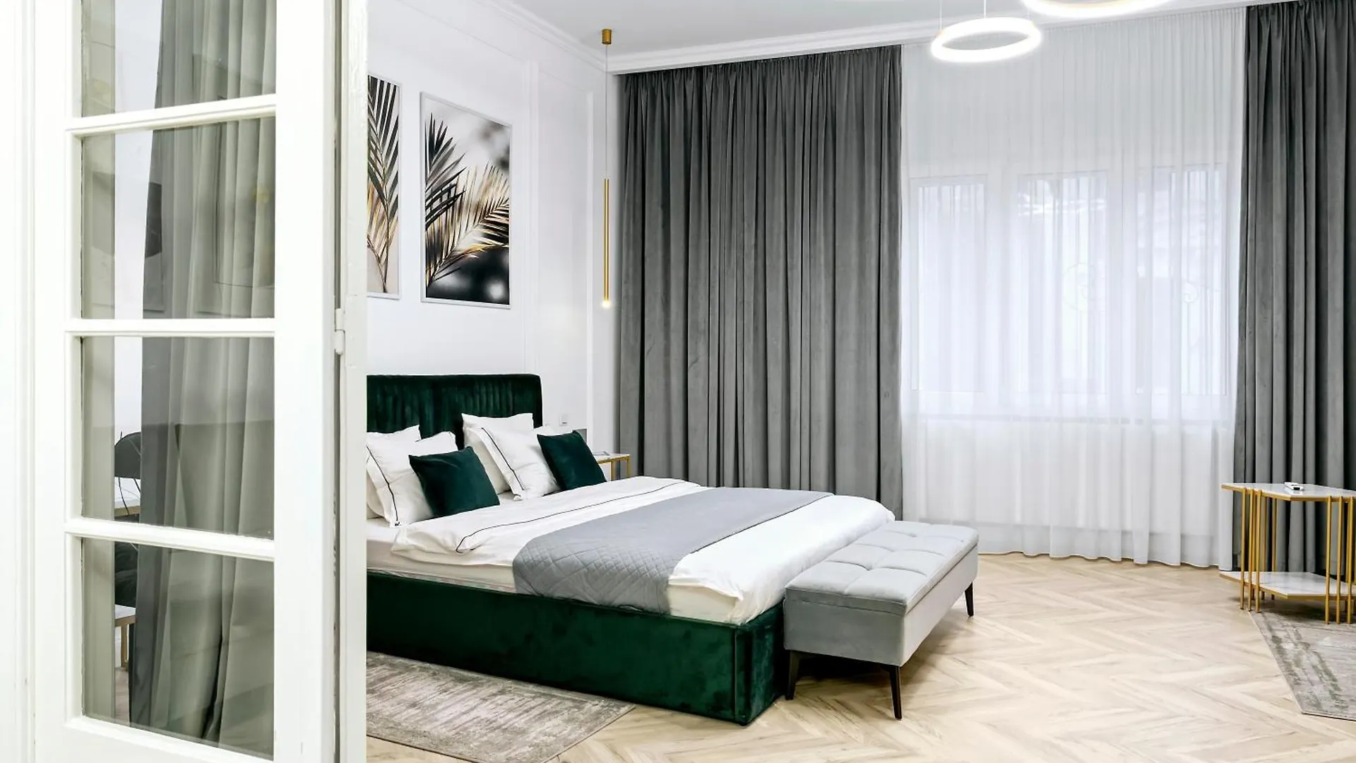 High Ceilings Apartments Bucharest Garden - Parking 0*,  Romania