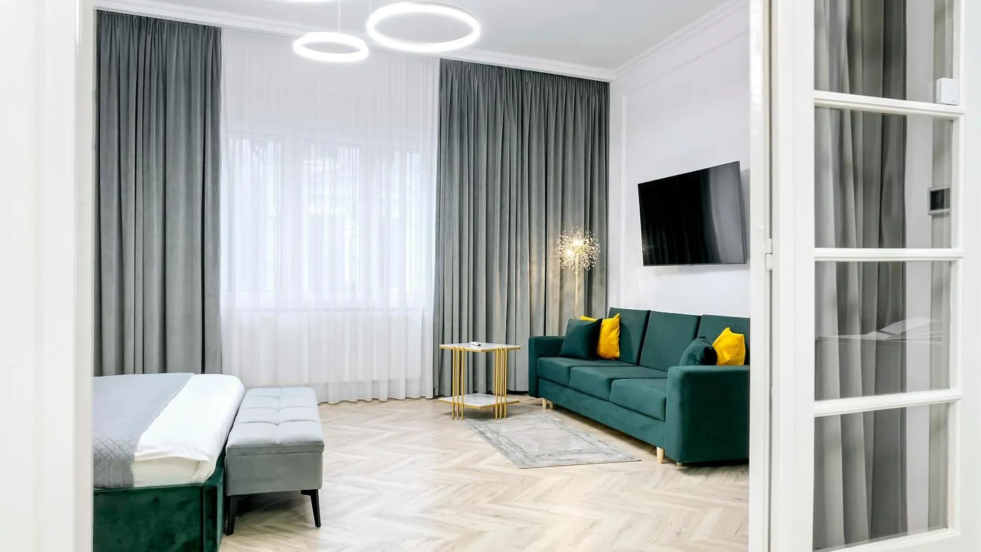 High Ceilings Apartments Bucharest Garden - Parking Romania